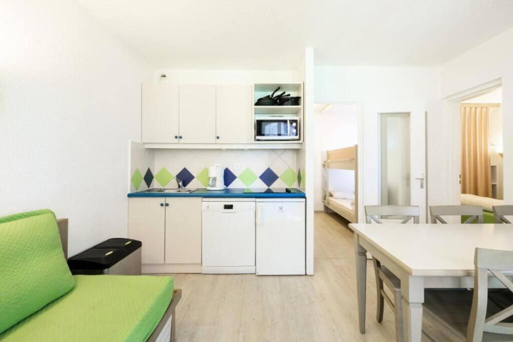 Bel Appartement Vue Sur Piscine 1 Chambre Fermee Et 1 Espace Cabine Saint-Raphaël Εξωτερικό φωτογραφία