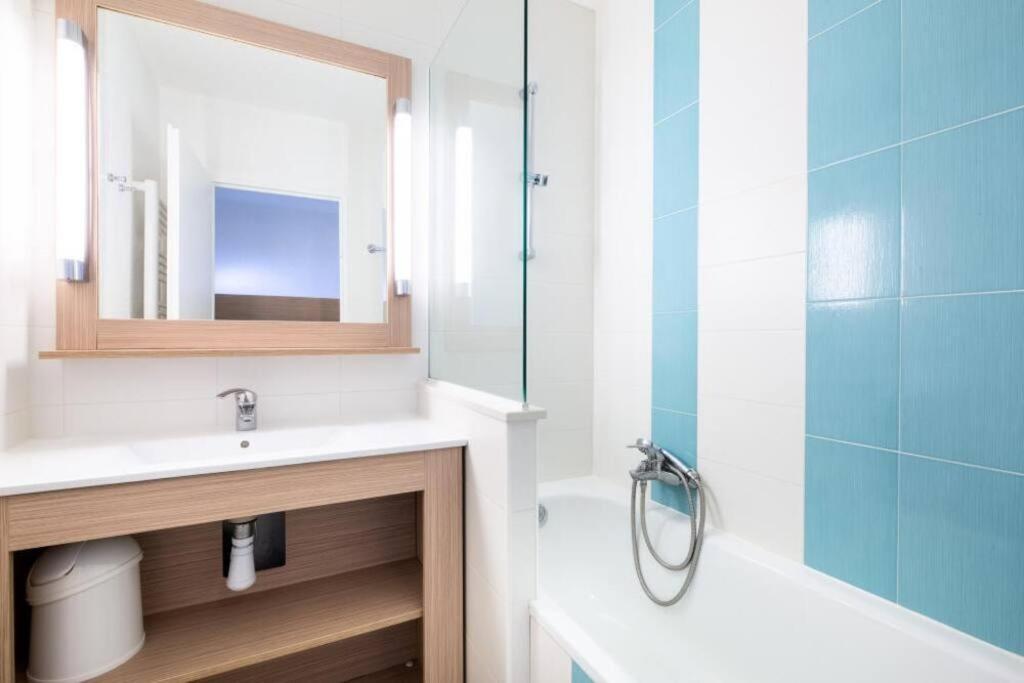 Bel Appartement Vue Sur Piscine 1 Chambre Fermee Et 1 Espace Cabine Saint-Raphaël Εξωτερικό φωτογραφία